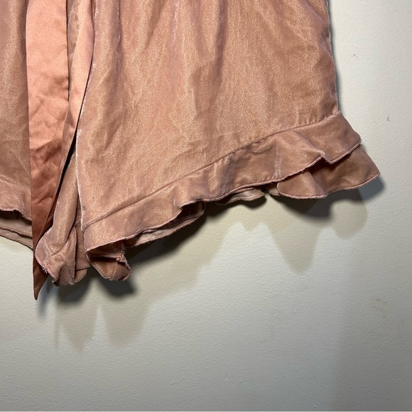 Victoria’s Secret Dusty Pink Sleep Shorts Size Medium - Picture 2 of 8